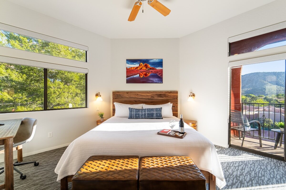 Las Posadas of Sedona - Million-Dollar Property Renovation - Oversized, Spacious Guestroom Suite Photo